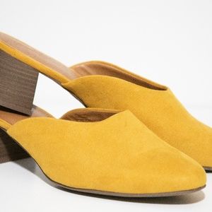 Retro Mustard Yellow Loafers